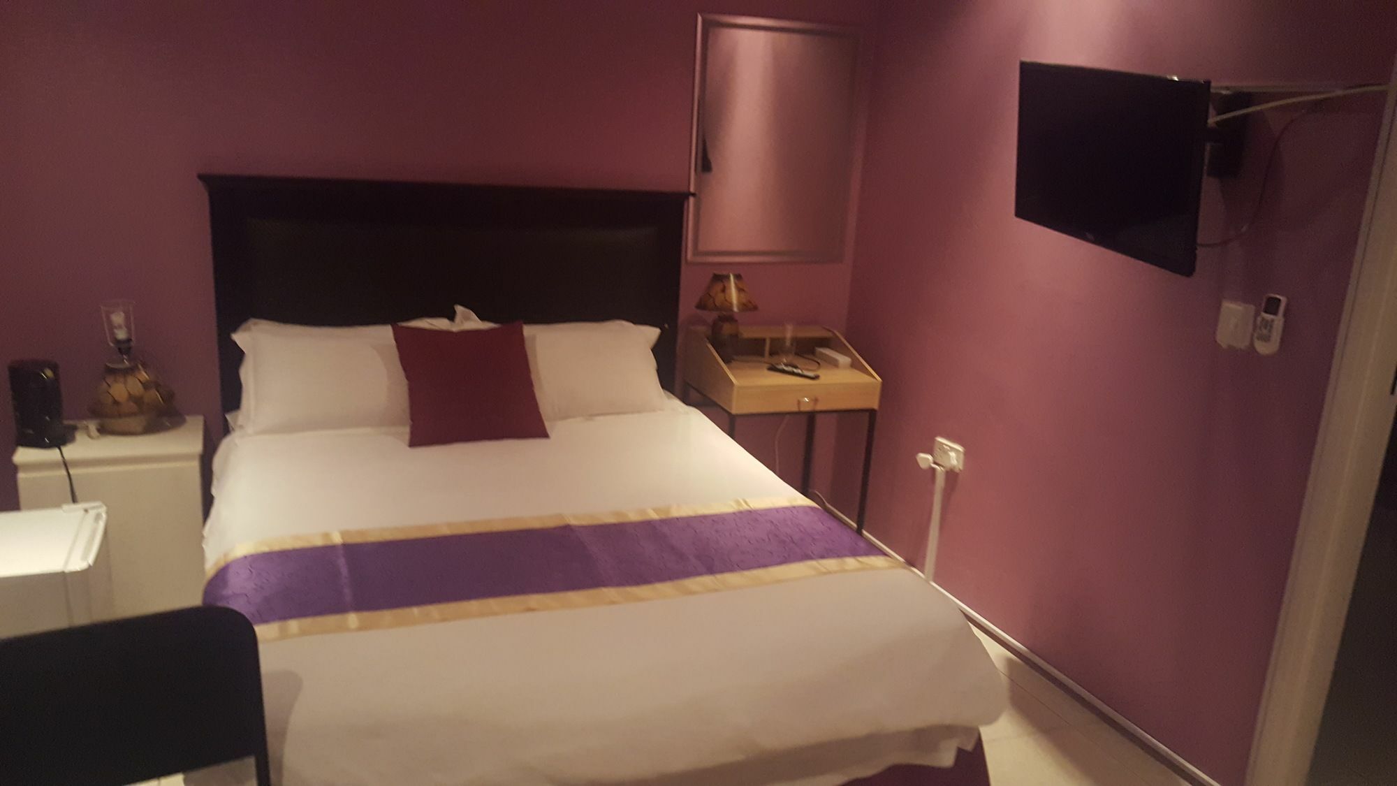 Mathlyn Guest House Francistown Bagian luar foto